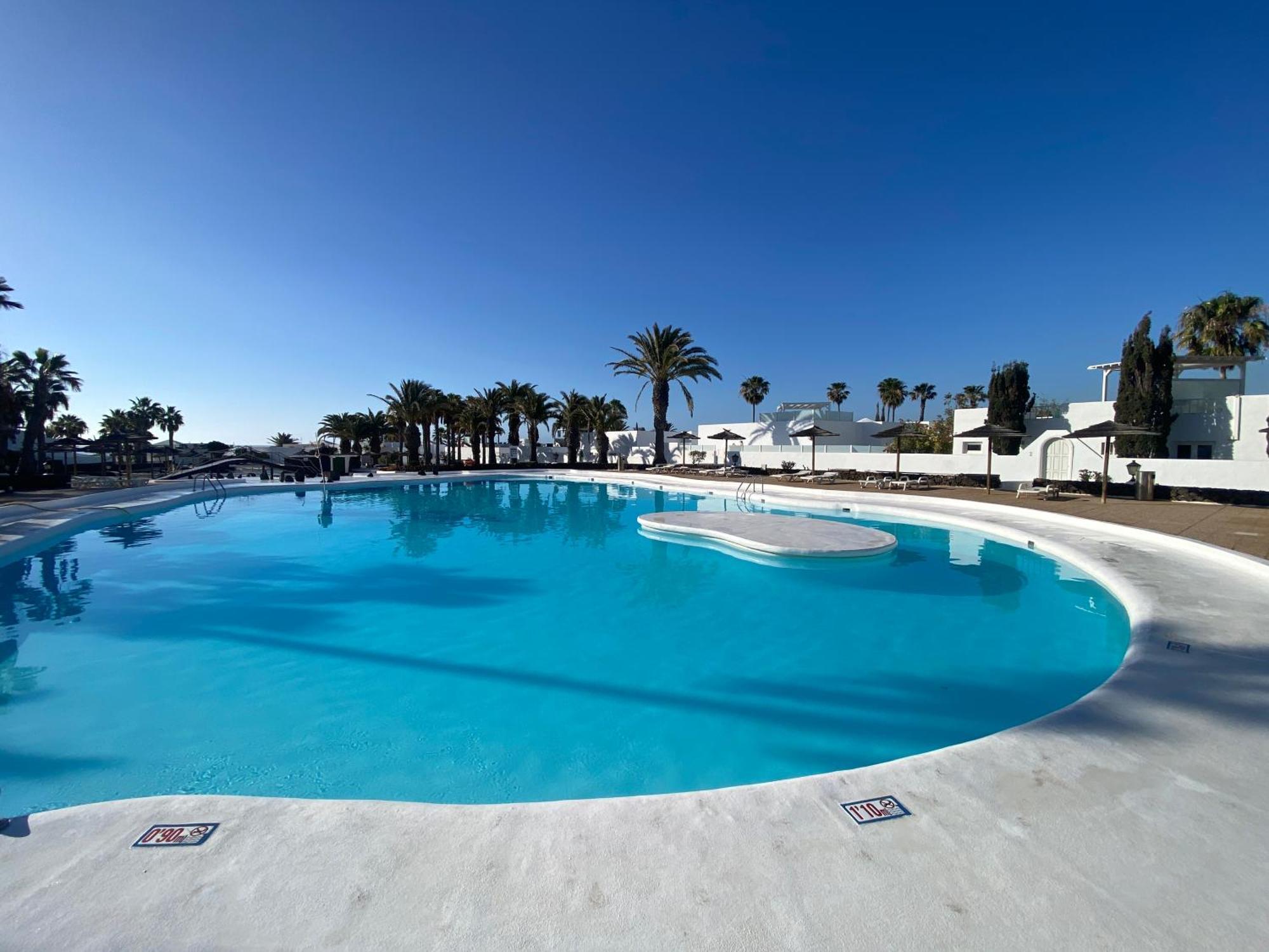 First Floor Apartment With Sea View, Costa Teguise Exterior foto